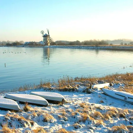 8 Person On A In Апартаменты